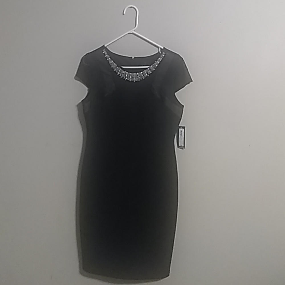 Sale!!!   "Worthington" (new) size 8 black dress